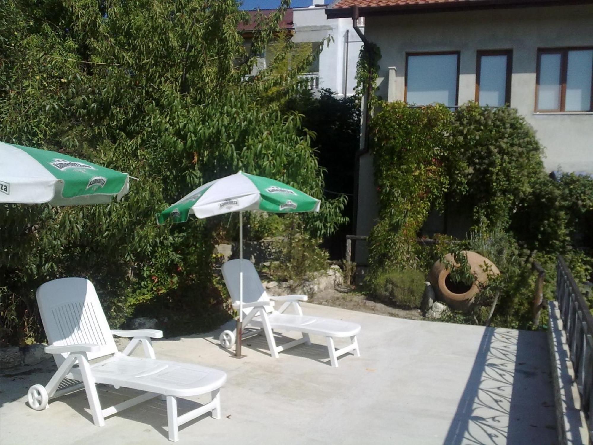 Villa Elfi Golden Sands Bagian luar foto