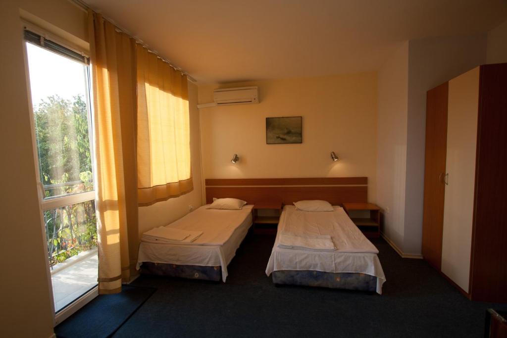 Villa Elfi Golden Sands Bagian luar foto